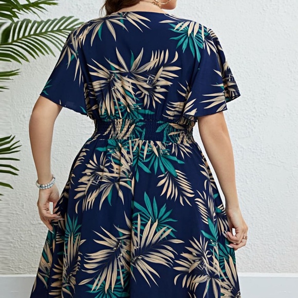 Botanical print Dress design - Picture 2 of 3